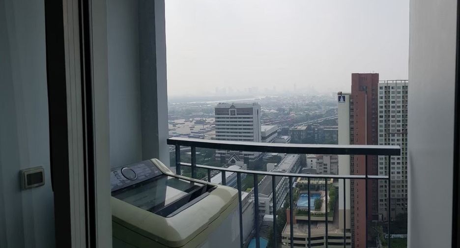 For rent studio condo in Khlong Toei, Bangkok