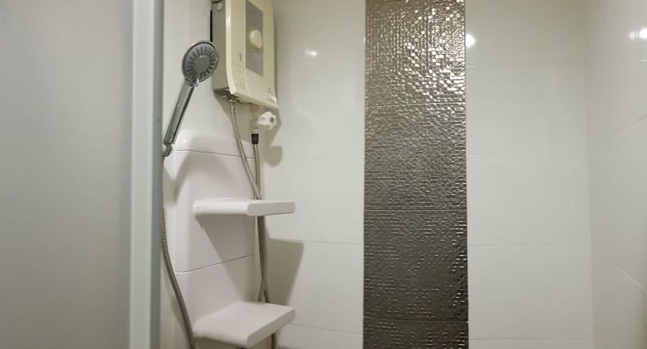 For rent studio condo in Khlong Toei, Bangkok