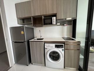 Wohnung zur Miete mit Studio in Watthana, Bangkok