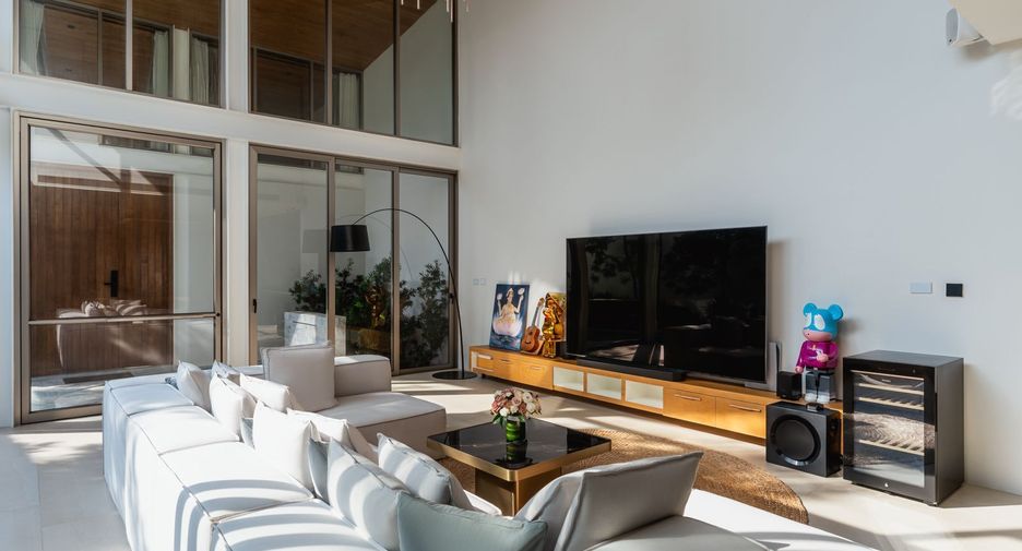 For sale 4 bedrooms villa in Thalang, Phuket