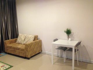 Condo en alquiler de 1 habitaciones en Huai Khwang, Bangkok