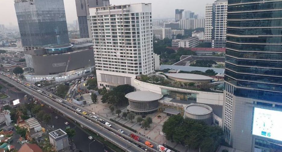 For rent 2 bedrooms condo in Bang Rak, Bangkok