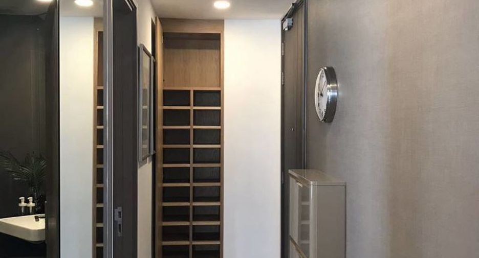 For rent 2 bedrooms condo in Bang Rak, Bangkok