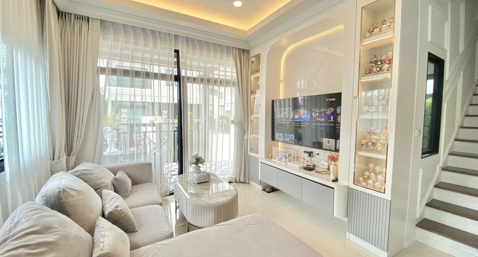 Haus zur Miete mit 3 Zimmer in Khlong Sam Wa, Bangkok