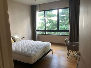 For rent 4 bedrooms house in Huai Khwang, Bangkok
