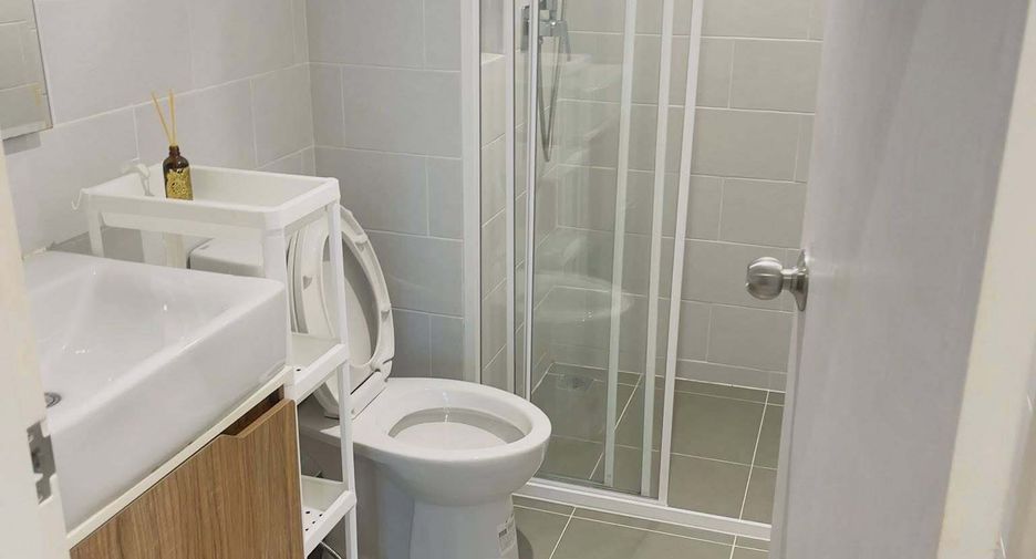 For rent 1 bed condo in Thon Buri, Bangkok