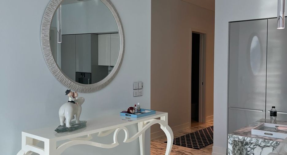 Wohnung zum Kauf und zur Miete mit 2 Zimmer in Sathon, Bangkok