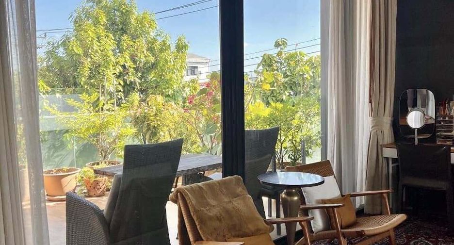 Casa en venta de 5 habitaciones en Bang Kapi, Bangkok