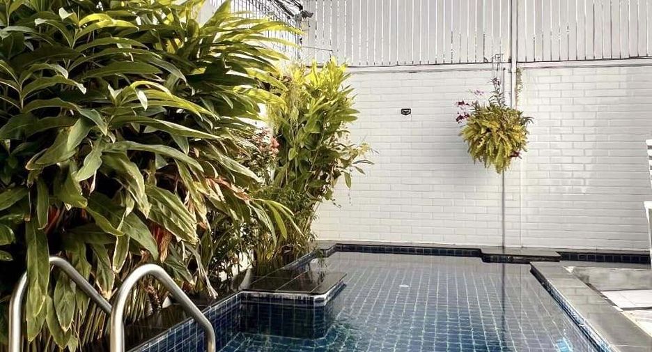 Casa en venta de 5 habitaciones en Bang Kapi, Bangkok