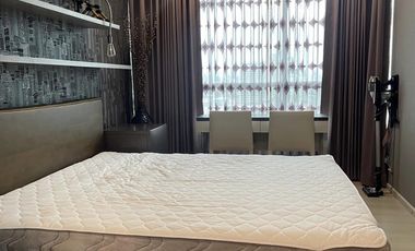 À louer 2 chambres condo à Huai Khwang, Bangkok
