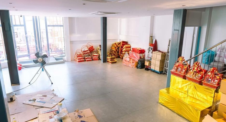 For rent retail Space in Samphanthawong, Bangkok