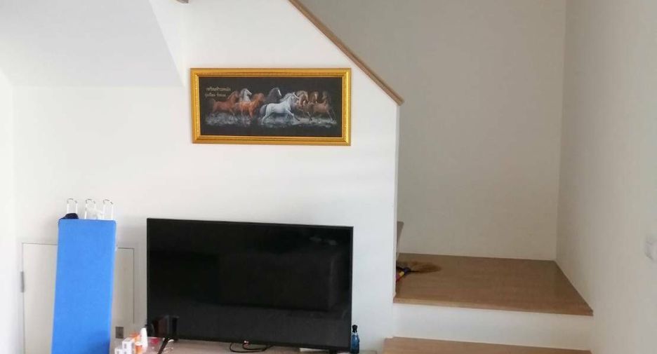 Reihenhaus zum Kauf mit 3 Zimmer in Saphan Sung, Bangkok