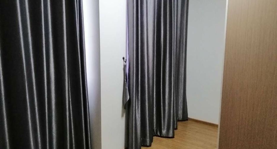 Reihenhaus zum Kauf mit 3 Zimmer in Saphan Sung, Bangkok