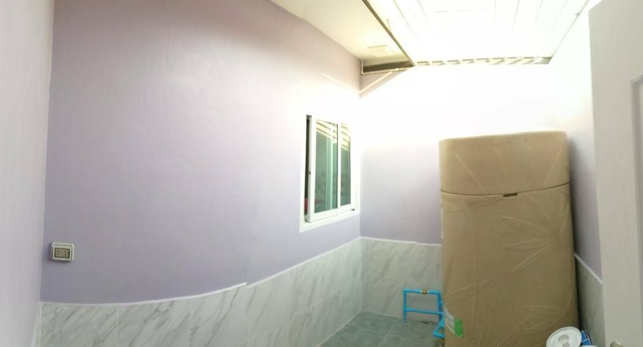 Reihenhaus zum Kauf mit 3 Zimmer in Saphan Sung, Bangkok