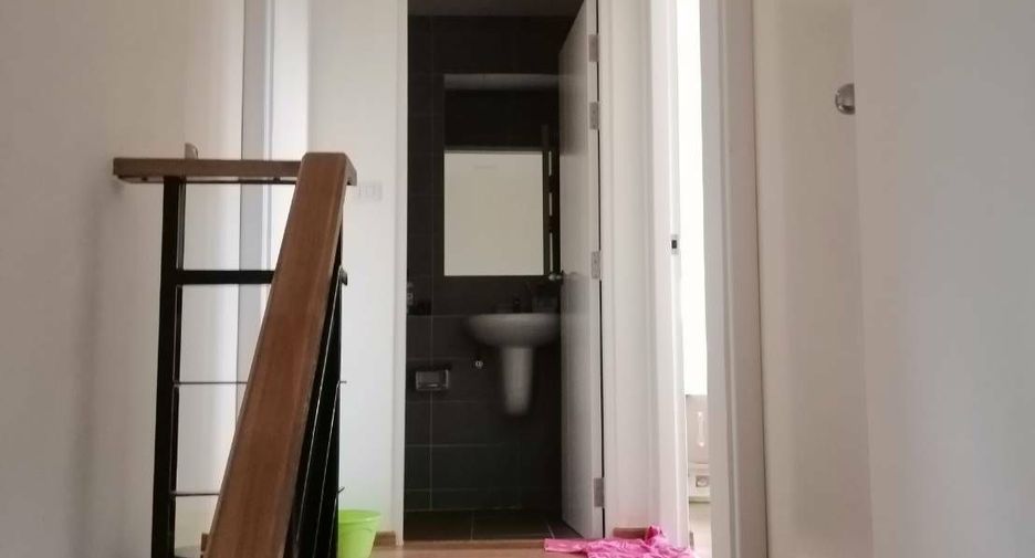 Reihenhaus zum Kauf mit 3 Zimmer in Saphan Sung, Bangkok