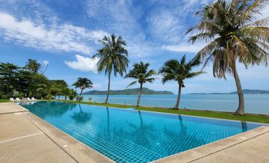 For rent 4 bedrooms villa 