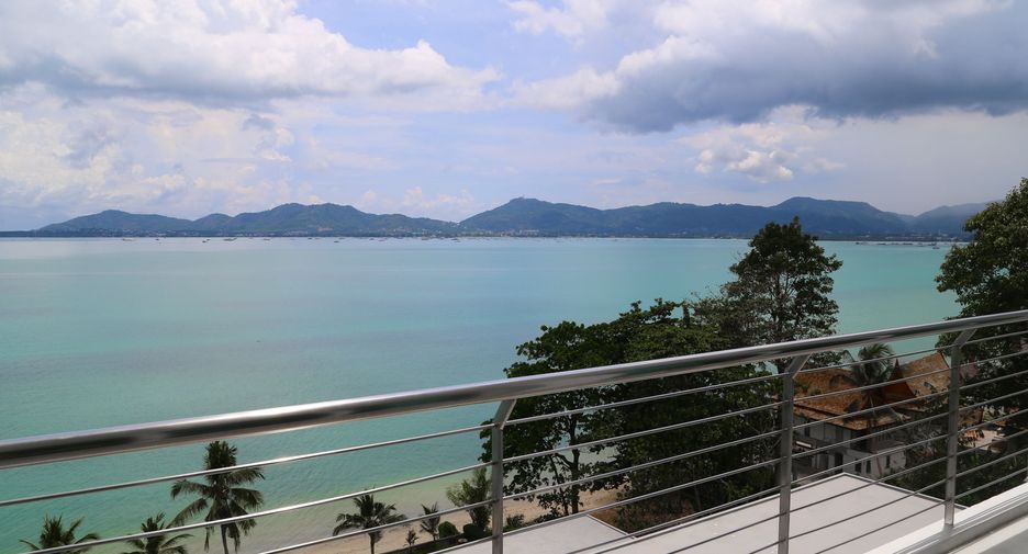 For rent 4 bedrooms villa 