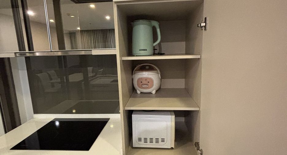 For rent 2 bedrooms condo in Khlong San, Bangkok