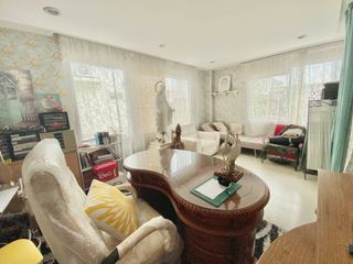 For rent 3 bedrooms townhouse in Yan Nawa, Bangkok