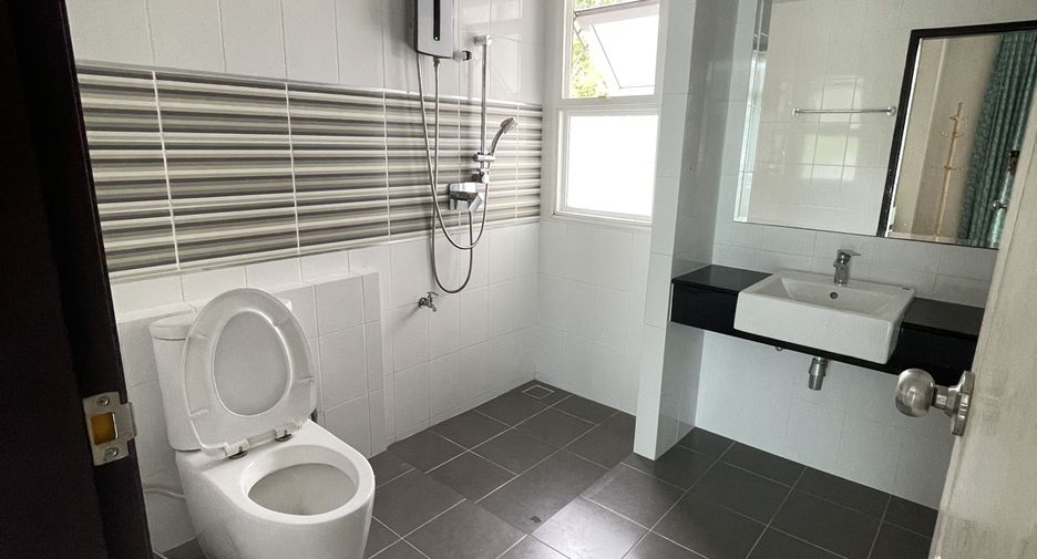 For sale 4 bedrooms house in Mueang Phuket, Phuket