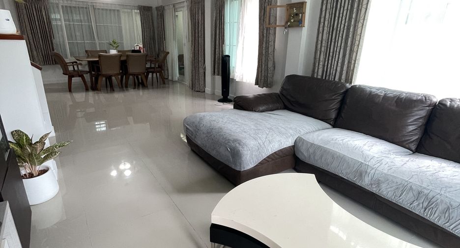 For sale 4 bedrooms house in Mueang Phuket, Phuket