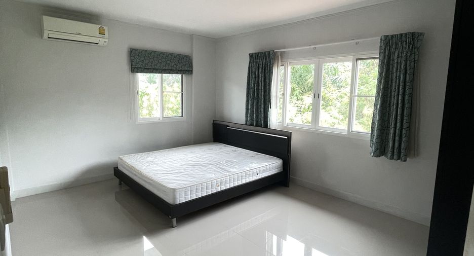 For sale 4 bedrooms house in Mueang Phuket, Phuket