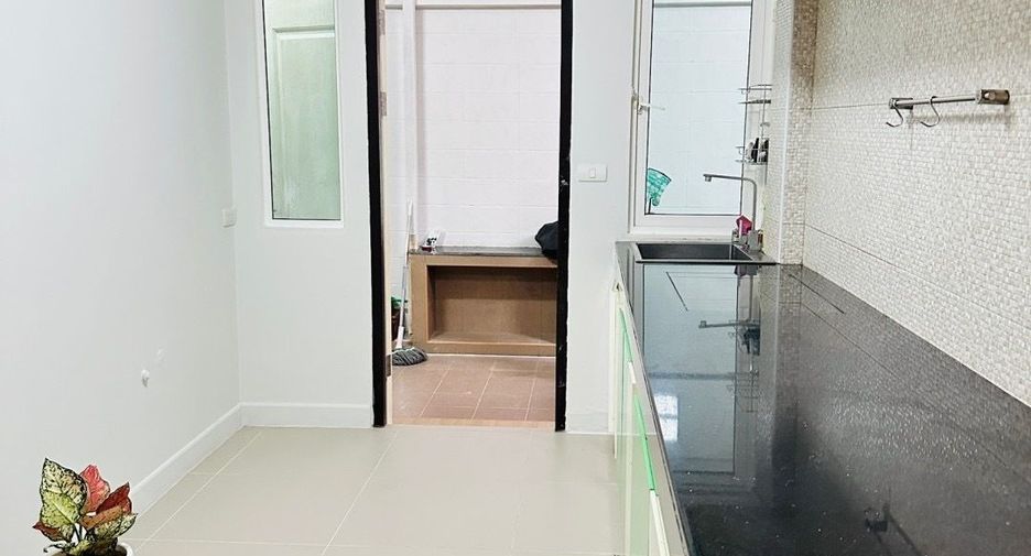 For sale 4 bedrooms house in Mueang Phuket, Phuket