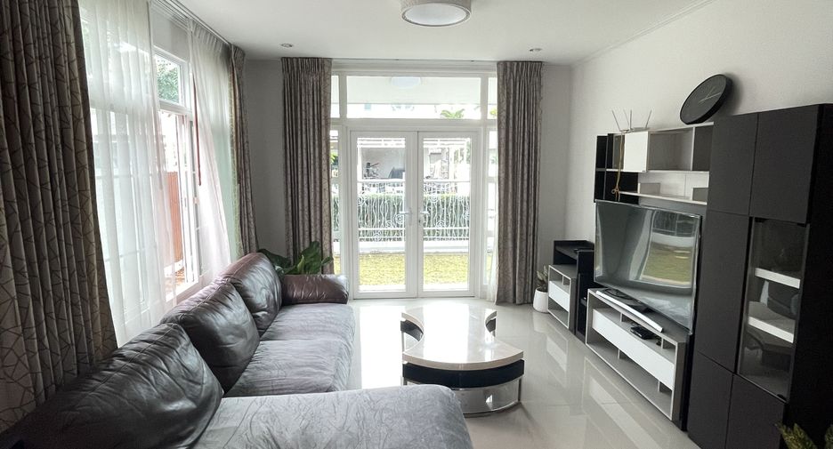For sale 4 bedrooms house in Mueang Phuket, Phuket