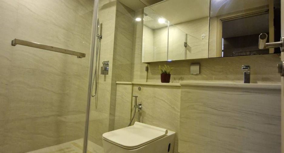 For sale 2 bedrooms condo in Ratchathewi, Bangkok