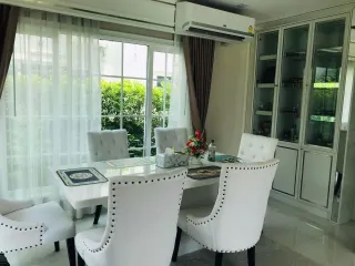 For rent 3 bedrooms house in Chom Thong, Bangkok