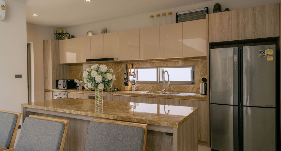 For sale 4 bedrooms villa in Thalang, Phuket