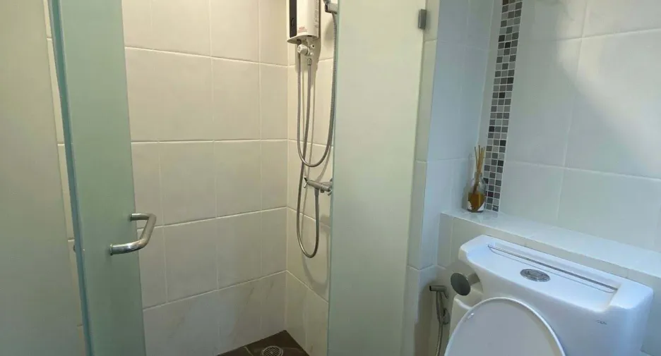 For sale studio condo in Bang Rak, Bangkok