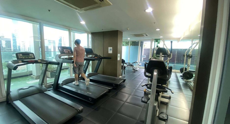 For sale studio condo in Bang Rak, Bangkok