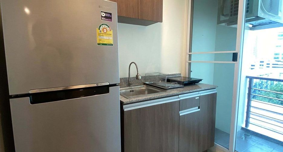 For sale studio condo in Bang Rak, Bangkok