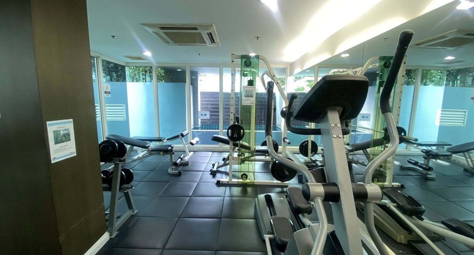 For sale studio condo in Bang Rak, Bangkok