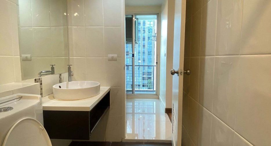 For sale studio condo in Bang Rak, Bangkok