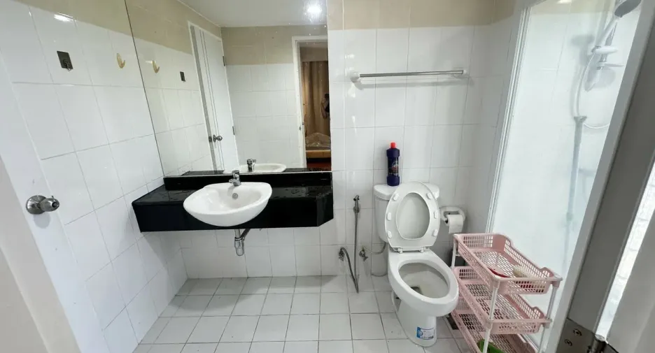 For rent 1 bed condo in Mueang Phuket, Phuket