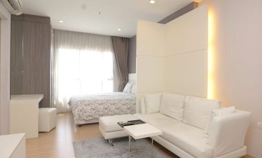 Wohnung zur Miete mit 1 Zimmer in Khlong San, Bangkok