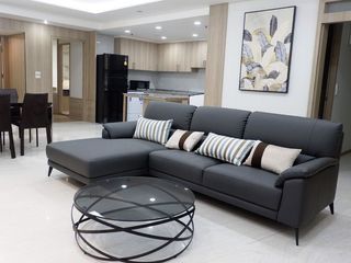 For rent 3 bedrooms condo in Khlong Toei, Bangkok