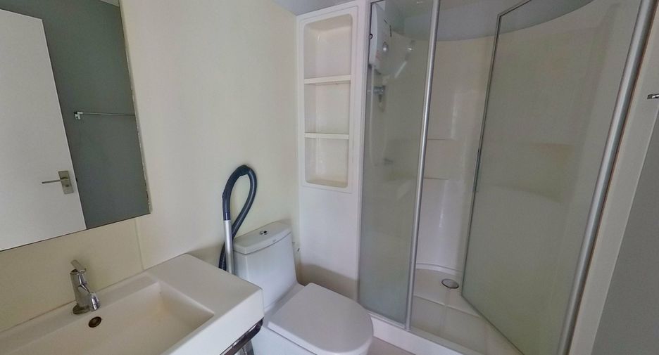 For rent 2 bedrooms condo in Chatuchak, Bangkok