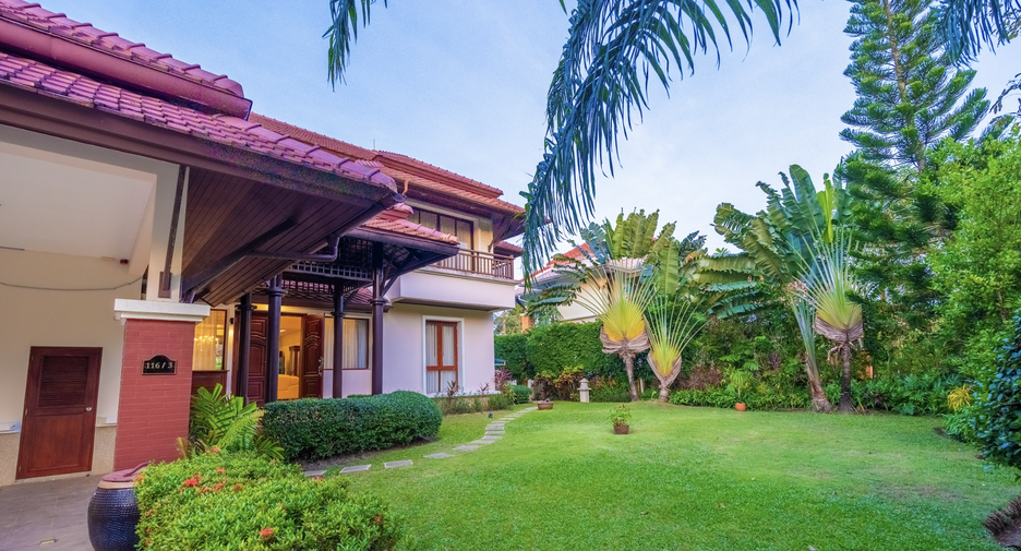 For sale 4 bedrooms villa in Thalang, Phuket