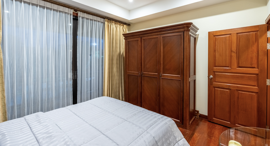 For sale 4 bedrooms villa in Thalang, Phuket