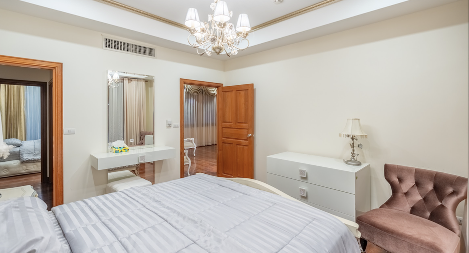 For sale 4 bedrooms villa in Thalang, Phuket