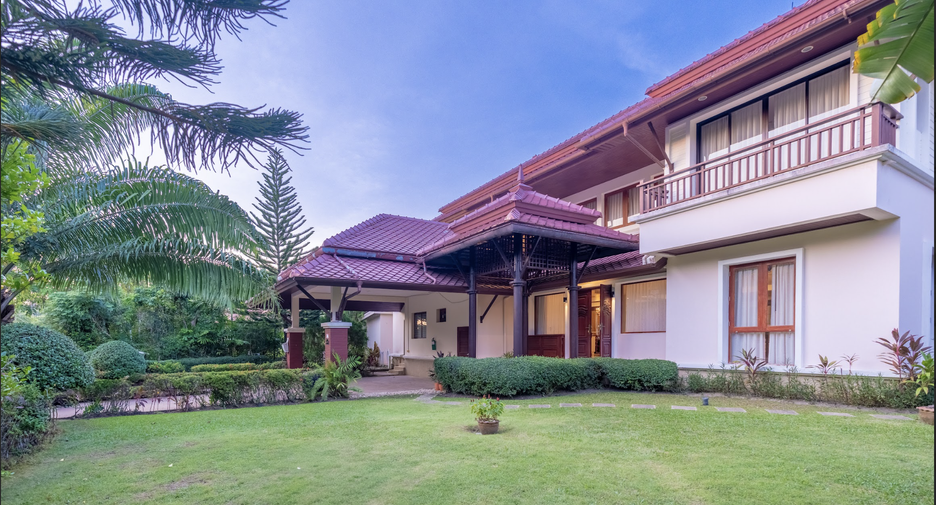 For sale 4 bedrooms villa in Thalang, Phuket