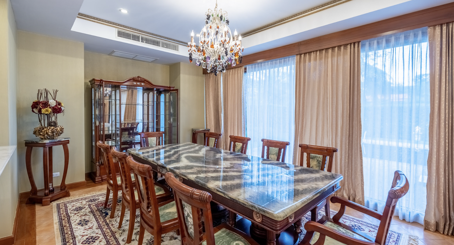 For sale 4 bedrooms villa in Thalang, Phuket