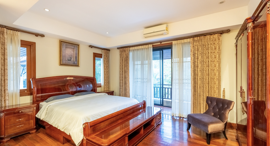 For sale 4 bedrooms villa in Thalang, Phuket