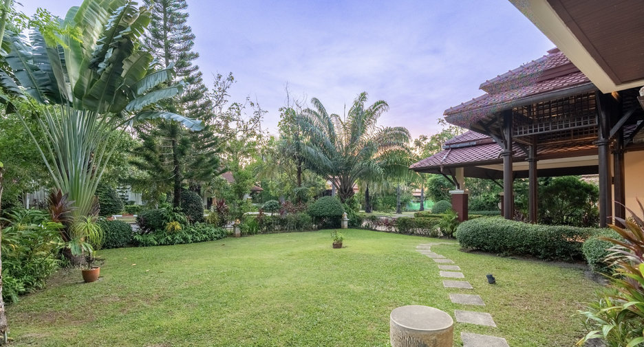 For sale 4 bedrooms villa in Thalang, Phuket