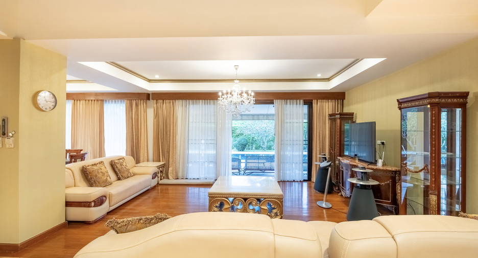 For sale 4 bedrooms villa in Thalang, Phuket