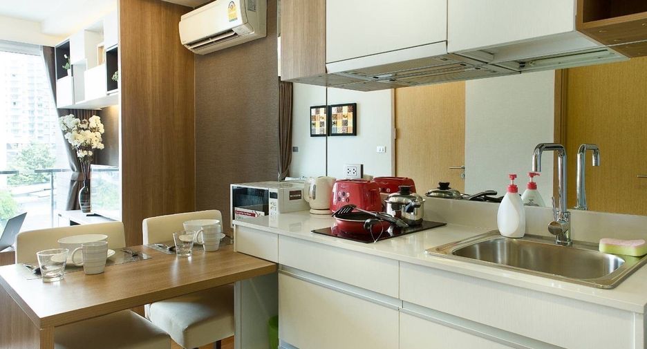 For sale 1 bed condo in Watthana, Bangkok