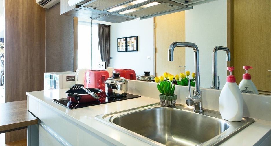 For sale 1 bed condo in Watthana, Bangkok